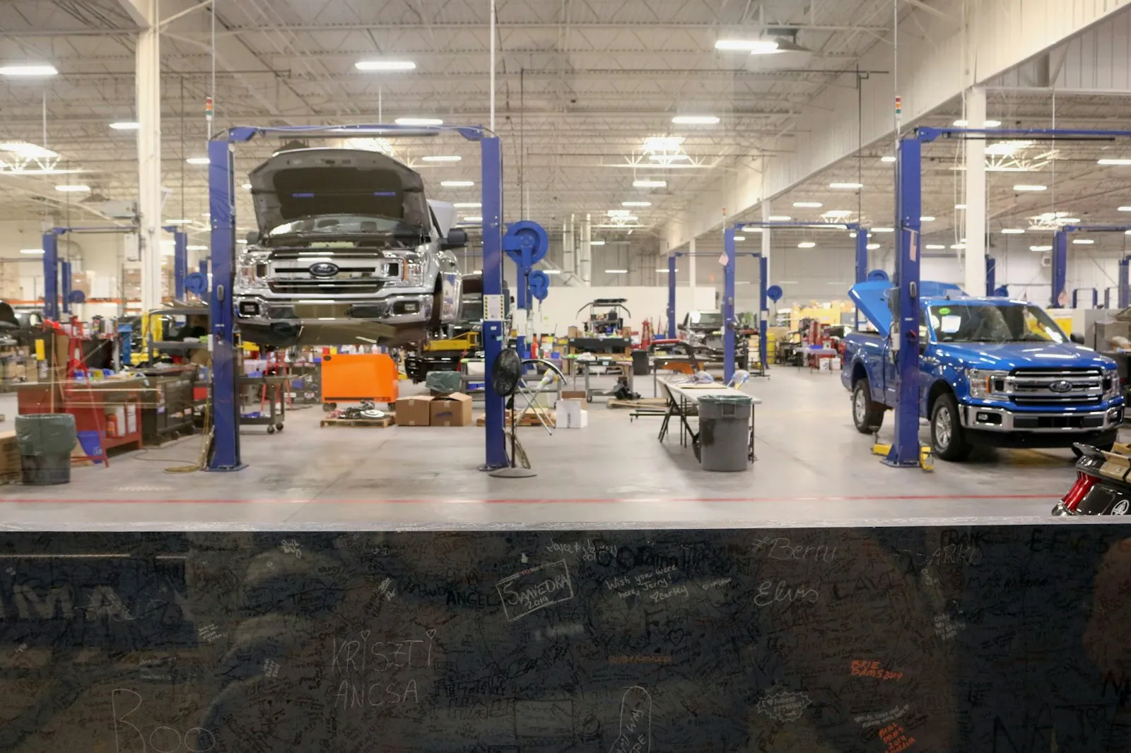 A vehicle in a 5 Points service bay